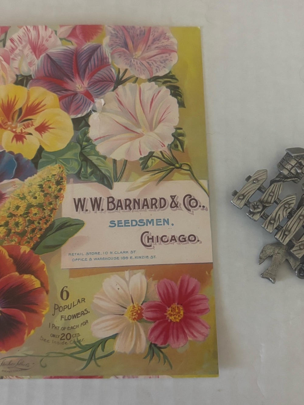 PEWTER SIGNED SPOONTIQUES VINTAGE BIRD HOUSE FENCE DANGLE BIRD CHARM PIN